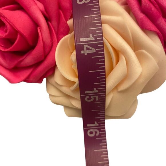 Heart Wreath with Pink Roses Handcrafted - Picture 7 of 7